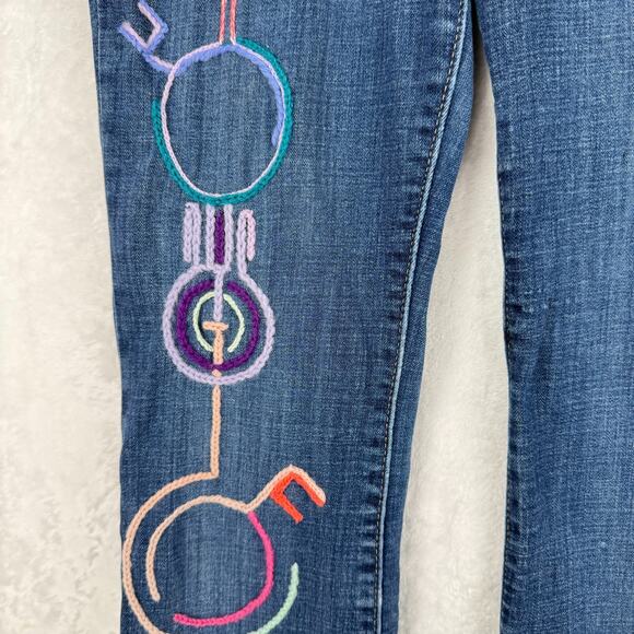 Upcycled Hand-Embroidered Levis Women's Size 28 Hi-Rise Bootcut Crop Circle - Picture 3 of 11
